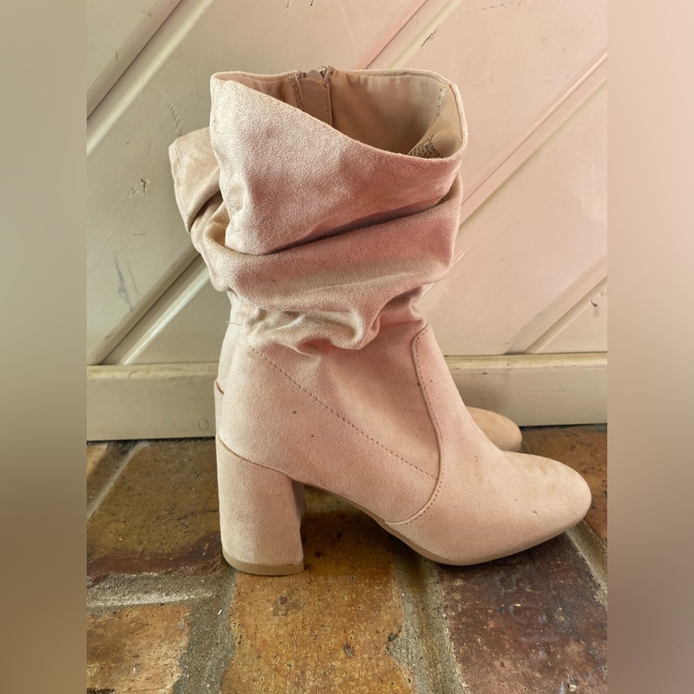 Tan fake suede high heels, size 6 like new (A96)